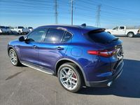 używany Alfa Romeo Stelvio 2dm 280KM 2018r. 79 203km