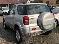 używany Toyota RAV4 2dm 150KM 2005r. 151 000km