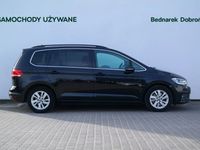 używany VW Touran 1.5dm 150KM 2020r. 135 814km