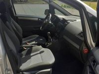 Używany Opel Zafira Cosmo 2012 Srebrny Minivan