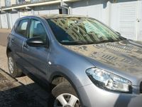 używany Nissan Qashqai 1.6dm 117KM 2013r. 117 000km