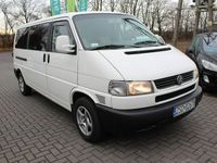 używany VW Caravelle 2.5dm 102KM 2000r. 497 000km