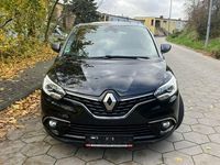 Używany Renault Scénic IV Intens 115 KM (84 kW) 2017 Czarny Minivan
