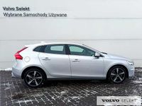 Używany Volvo V40 152 KM (111 kW) 2019 Srebrny