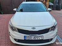 Używany Kia Optima 141 KM (103 kW) 2017 Biały Kombi