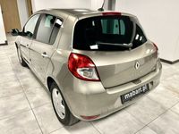 używany Renault Clio 1.1dm 75KM 2010r. 78 000km