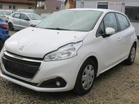 Używany Peugeot 208 75 KM (55 kW) 2017 Biały Hatchback