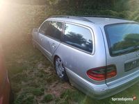 Używany Mercedes E320 2002