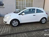 Używany Opel Corsa 60 KM (44 kW) 2009 Biały Hatchback