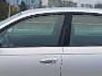 używany Toyota Avensis I