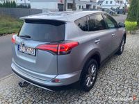 używany Toyota RAV4 Hybrid 