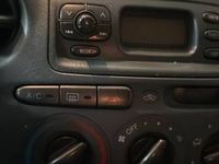 używany Toyota Yaris benzyna Klimatyzacja