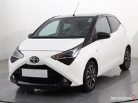 Używany Toyota Aygo 72 KM (52 kW) 2021 Biały Hatchback