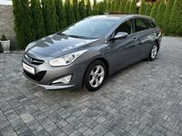 Używany Hyundai i40 135 KM (99 kW) 2012 Biały (metalik, perła) Sedan/Limuzyna