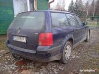 Używany VW Passat 2000 Granatowy Kombi