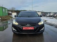 Używany Hyundai i40 136 KM (100 kW) 2013 Czarny (metalik) Kombi