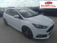 Używany Ford Focus ST 252 KM (185 kW) 2018 Biały Hatchback