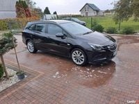 Używany Opel Astra 2018 Czarny Kombi