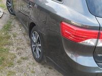 używany Toyota Avensis 