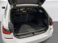 używany BMW 330 2dm 258KM 2021r. 47 693km