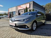 używany Toyota Auris Hybrid 