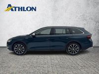 Używany Skoda Octavia 190 KM (139 kW) 2022 Niebieski (metalik) Kombi