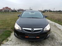 używany Opel Astra 1.7dm 110KM 2011r. 88 000km