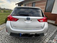 używany Toyota Auris Hybrid 