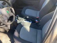 używany Skoda Fabia 1.2 64KM 2004
