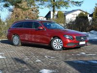 Używany Mercedes E200 197 KM (144 kW) 2019 Bordowy (metalik) Kombi