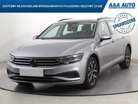 Używany VW Passat 150 KM (110 kW) 2022 Srebrny Kombi