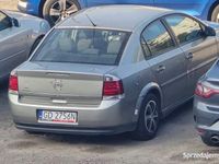 Używany Opel Vectra 122 KM (89 kW) 2004 Srebrny Sedan/Limuzyna