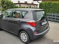 Używany Toyota Verso-S 2011 Szary Minivan