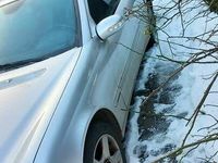 używany Mercedes C180 Avantgarde | 2001 | benzyna | klima | do poprawek