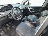 Używany Peugeot 2008 Allure 2016 Czarny SUV