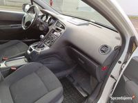 używany Peugeot 5008 SW 1.6 diesel wersja 7osobowa