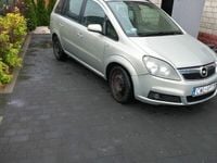 używany Opel Zafira 1.9
