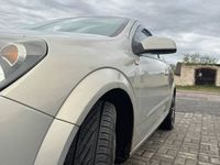 Używany Opel Astra GTC 105 KM (77 kW) 2006