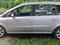 Używany Opel Zafira 2009 Srebrny Minivan