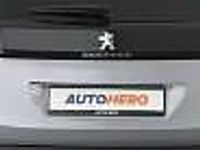 używany Peugeot 3008 Virtual Navi Czujniki parkowania Klimatyzacja Bluetooth