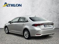 Używany Toyota Corolla 125 KM (91 kW) 2021 Srebrny (metalik) Sedan/Limuzyna