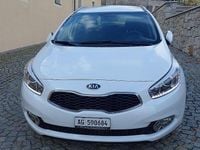 Używany Kia Ceed 135 KM (99 kW) 2016 Biały Hatchback