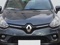 Używany Renault Clio V 90 KM (66 kW) 2019 Szary Hatchback