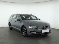 Używany VW Passat 150 KM (110 kW) 2022 Srebrny Kombi