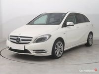 Używany Mercedes B180 2012 Czarny Minivan