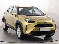 Używany Toyota Yaris Cross 116 KM (85 kW) 2022 Złoty SUV