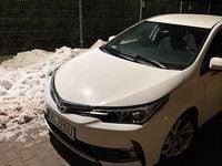 Używany Toyota Corolla 132 KM (97 kW) 2019 Biały Sedan/Limuzyna