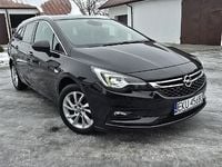 Używany Opel Astra 150 KM (110 kW) 2018 Czarny Kombi