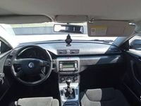 Używany VW Passat 150 KM (110 kW) 2006 Szary Sedan/Limuzyna