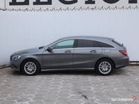 Używany Mercedes CLA180 2018 Srebrny Sedan/Limuzyna